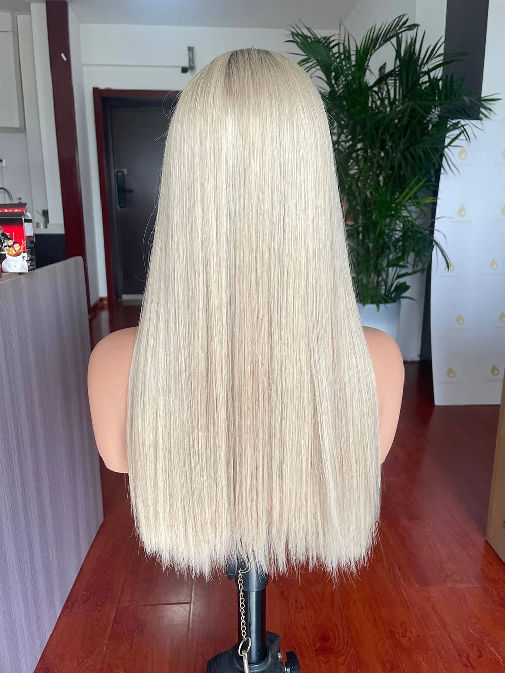 High Quality Human Hair Highlight Ash Blonde 13x6 Lace Frontal Transparent Lace Front Wigs Colored Straight Wigs for White Woman