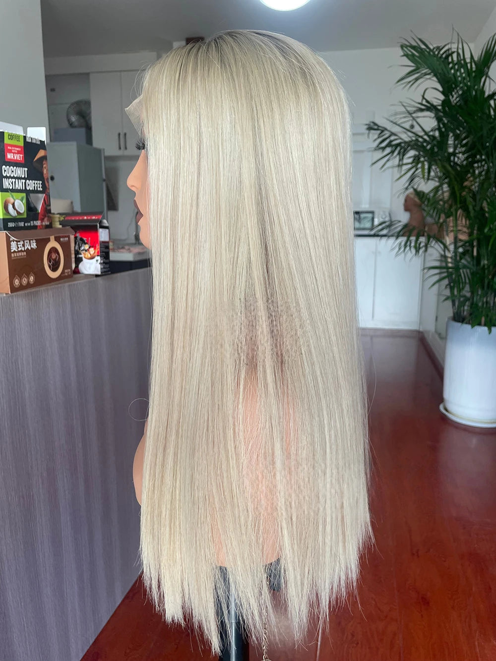 High Quality Human Hair Highlight Ash Blonde 13x6 Lace Frontal Transparent Lace Front Wigs Colored Straight Wigs for White Woman
